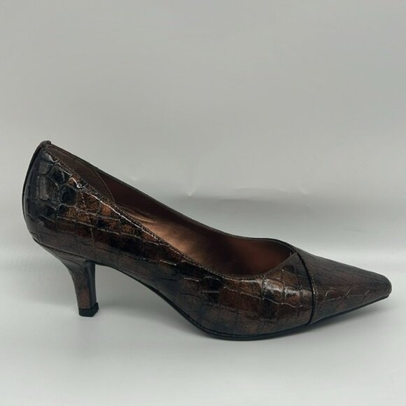 Easy Street Bronze Snake Patent Chiffon Small Heel Pumps Pointed Toe 6.5 WIDE - Picture 2 of 16